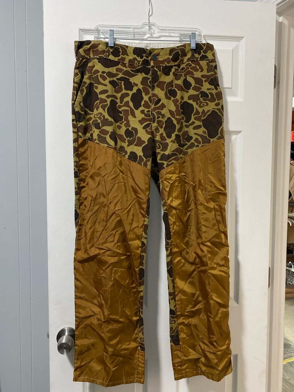 Vintage SafTbak Duck Camo Briar Hunting Pants with Brush Guards 
Size 38